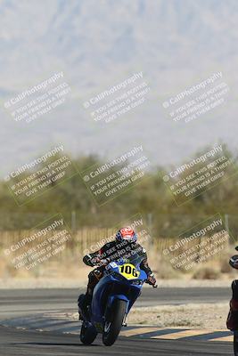 media/Oct-30-2025-Racers Edge (Thu) [[dabbdaf680]]/3-B Group/Session 2 Turn 2/